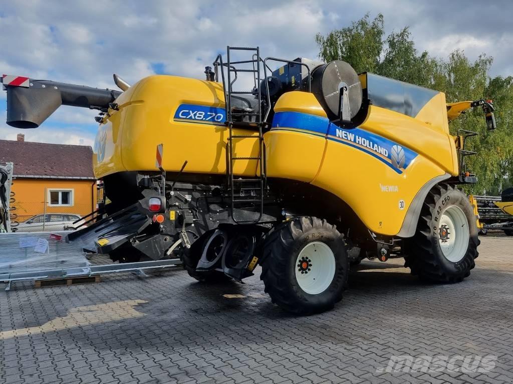 New Holland CX 8.70 コンバイン