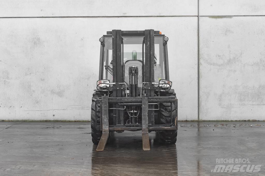 Manitou MC 30-4 D ディーゼル・軽油