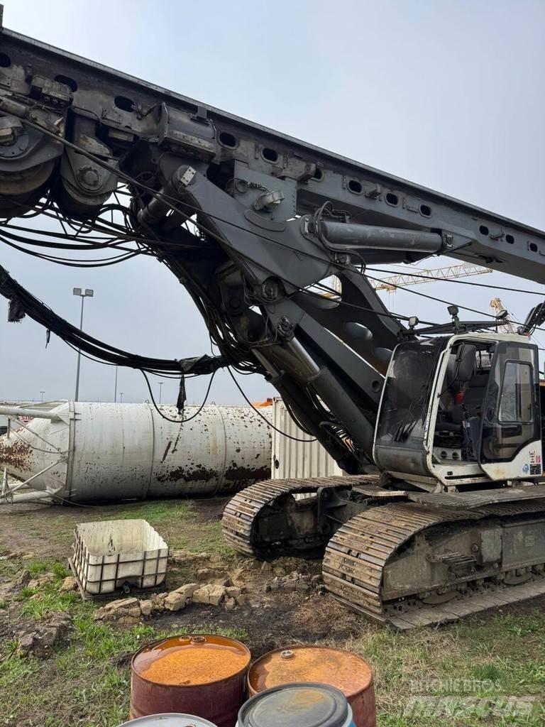 Liebherr LB 28 クローラドリル