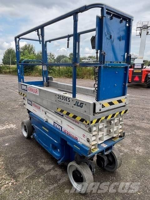 JLG 2030 ES シザースリフト