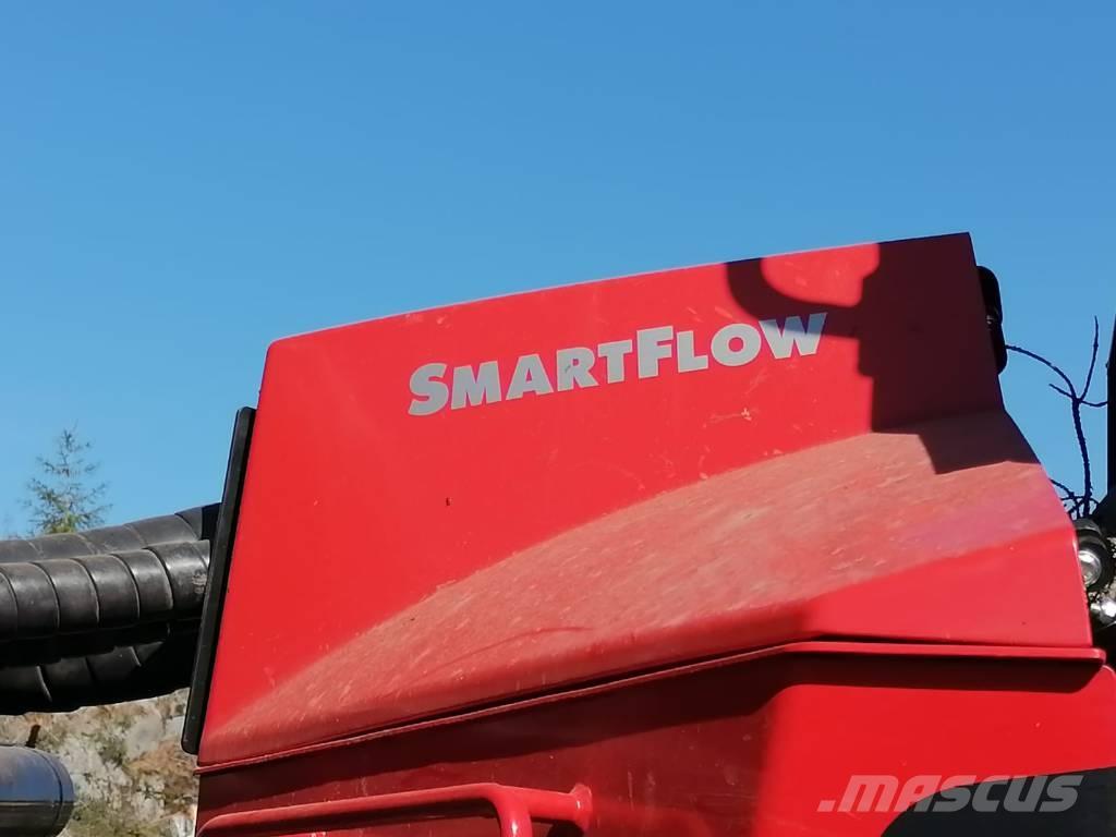 Komatsu 845 フォワーダー