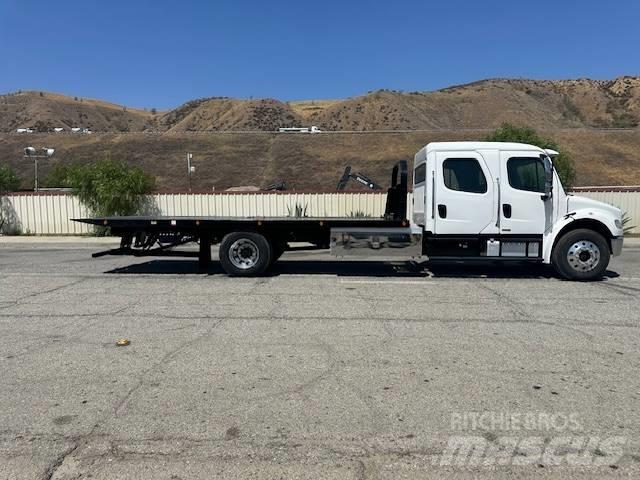 Freightliner M2 レッカー車