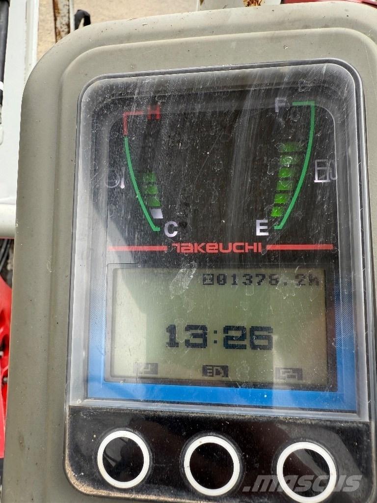Takeuchi TB 216 ミニ油圧ショベル 7t以下（ミニユンボ・ミニディガー）