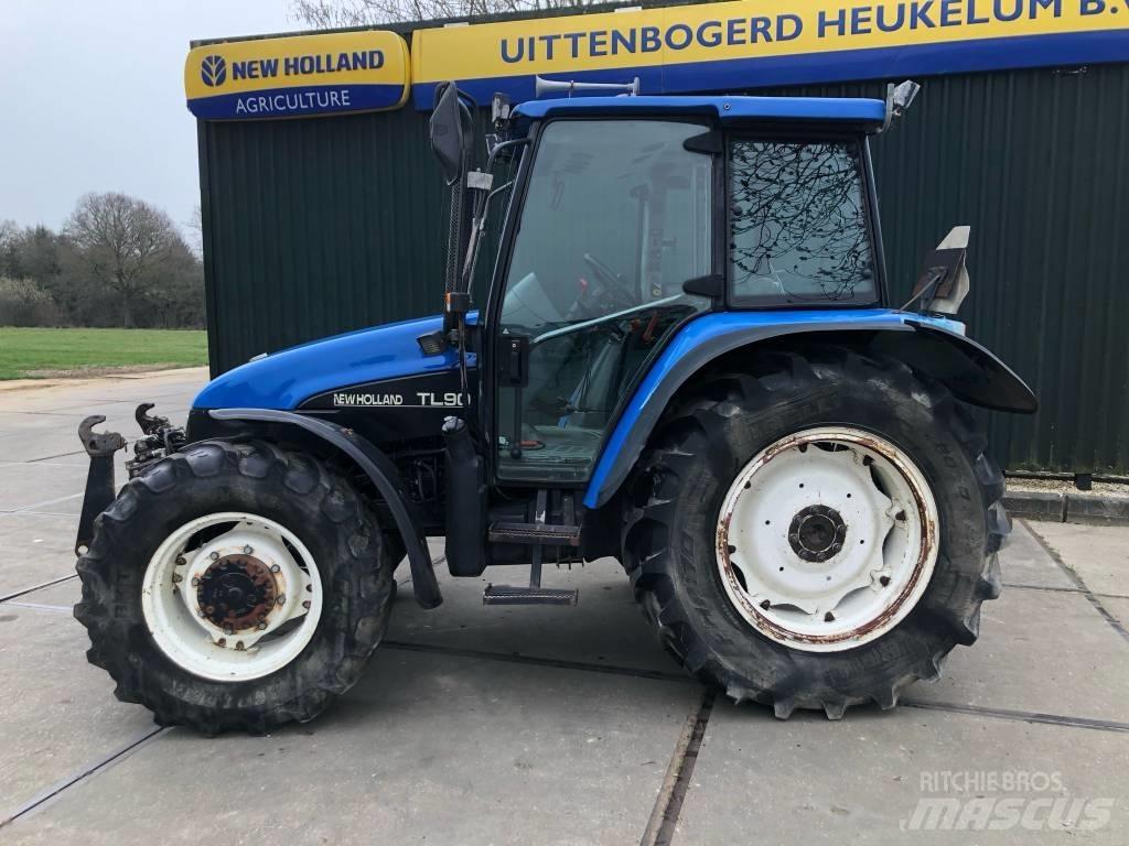New Holland TL 90 トラクター