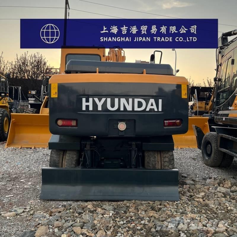 Hyundai R 150 W ホイール式油圧ショベル（パワーショベル・ユンボ・バックホー）
