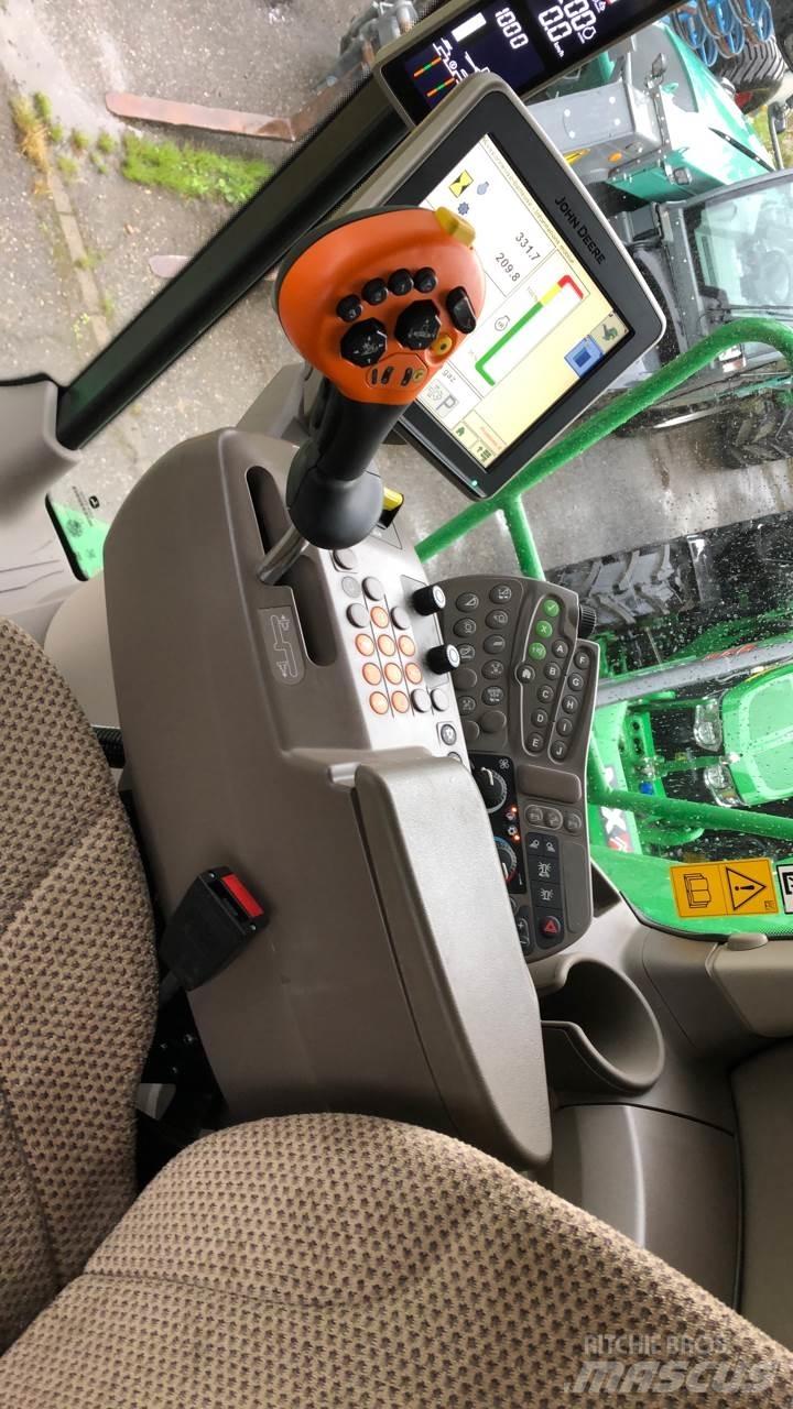 John Deere T560 HM コンバイン