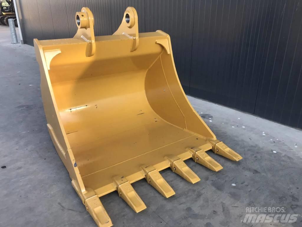 Volvo EC250 バケット