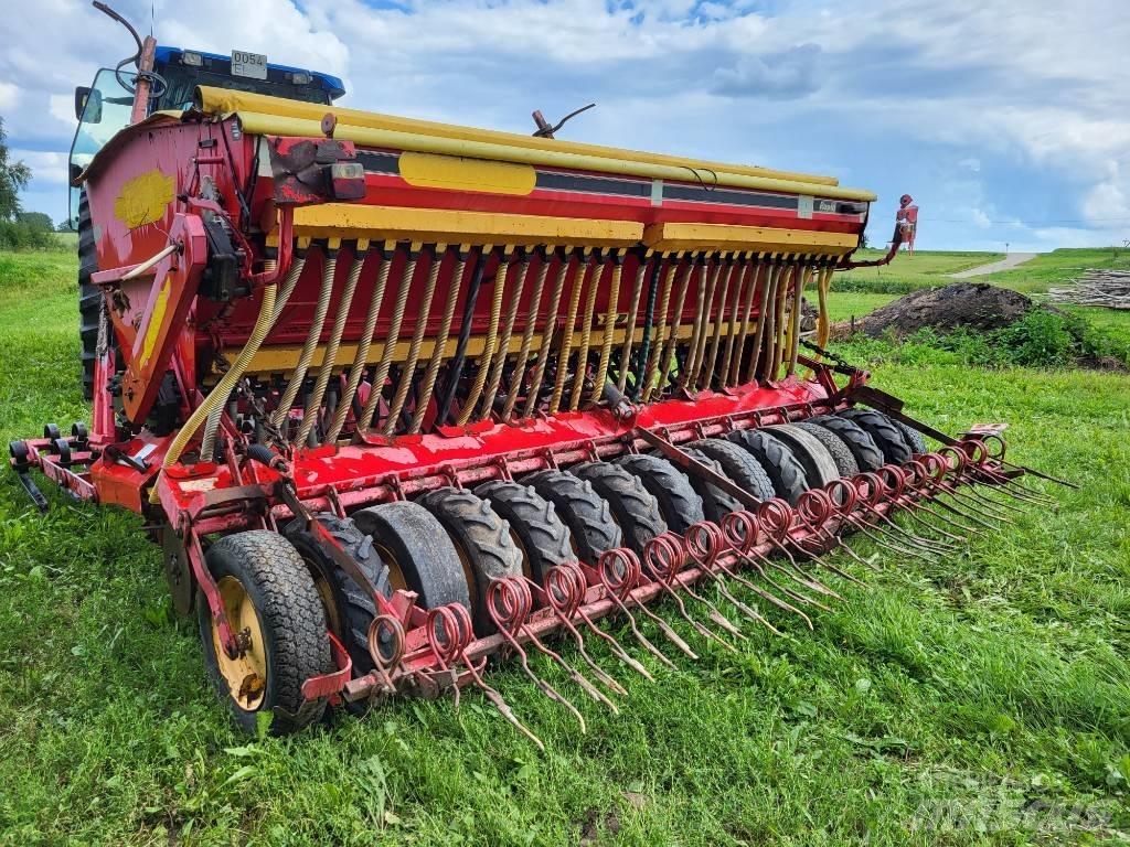 Väderstad Rapid400C ドリル