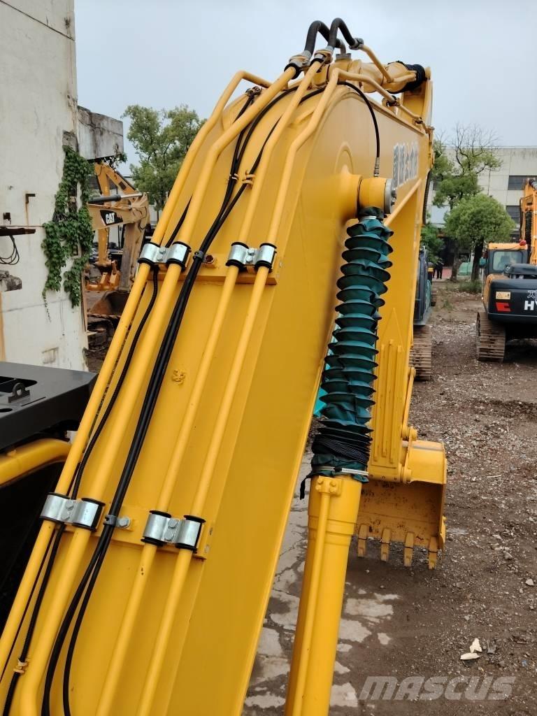 Komatsu PC 200-8 大型油圧ショベル12t以上（パワーショベル・ユンボ）