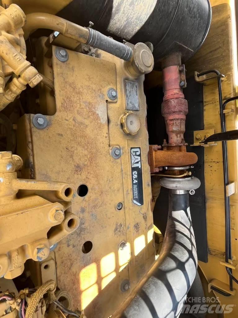 CAT 320d 大型油圧ショベル12t以上（パワーショベル・ユンボ）