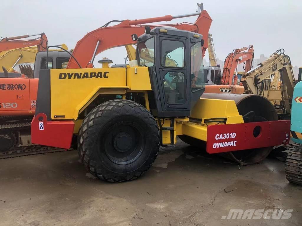 Dynapac CA 301 D 振動ローラ