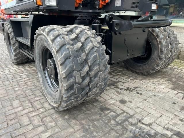 Hitachi ZX 170 W-6 ホイール式油圧ショベル（パワーショベル・ユンボ・バックホー）