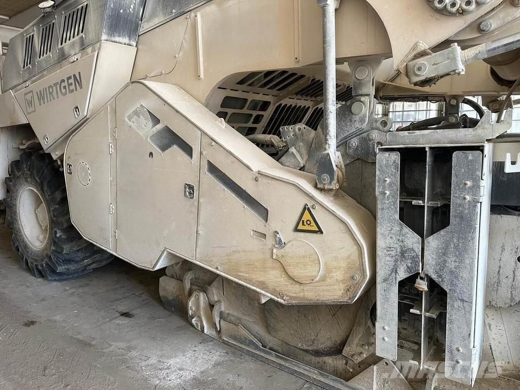 Wirtgen WR250i アスファルトリサイクルマシン