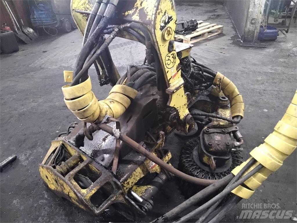 Timberjack 743 ハーベスタヘッド
