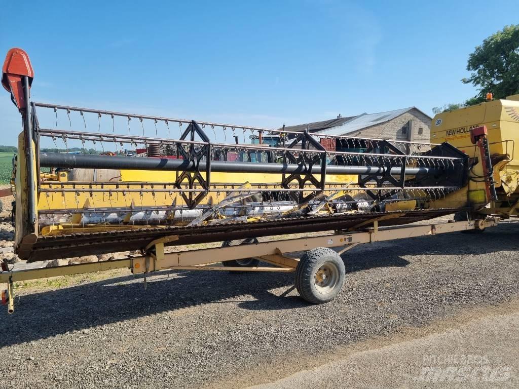 New Holland TX 68 コンバイン