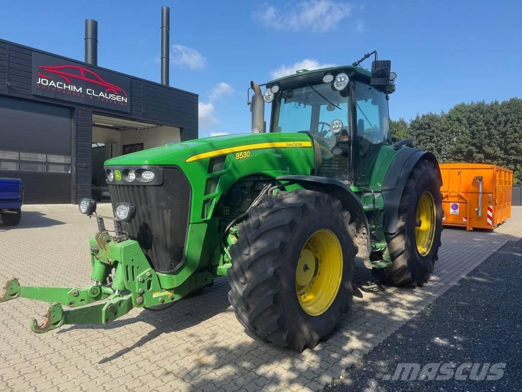 John Deere 8530 トラクター