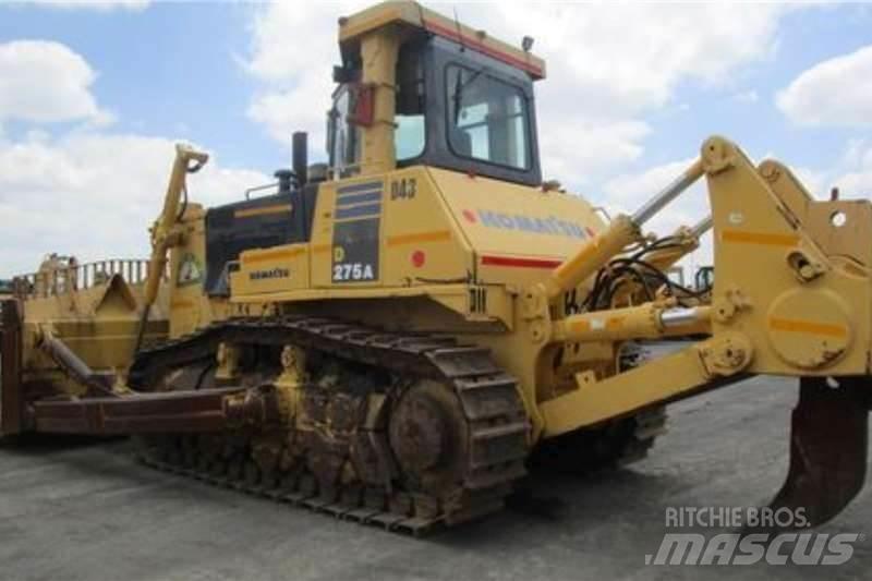 Komatsu D275A-5 ブルドーザー