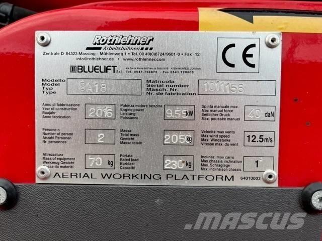 Bluelift SA 18 小型自走式ブームリフト