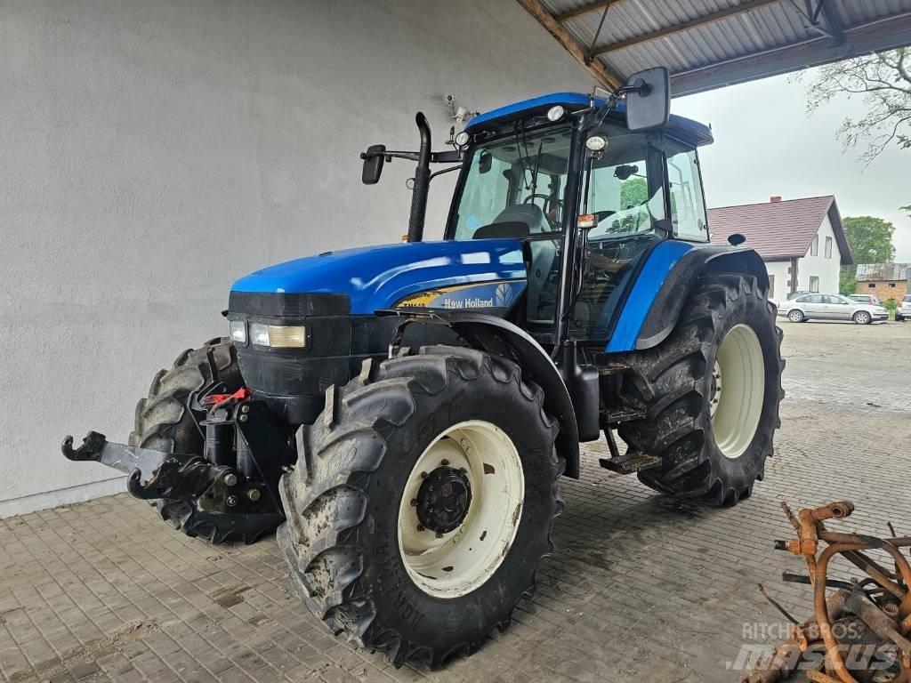 New Holland TM 140 トラクター