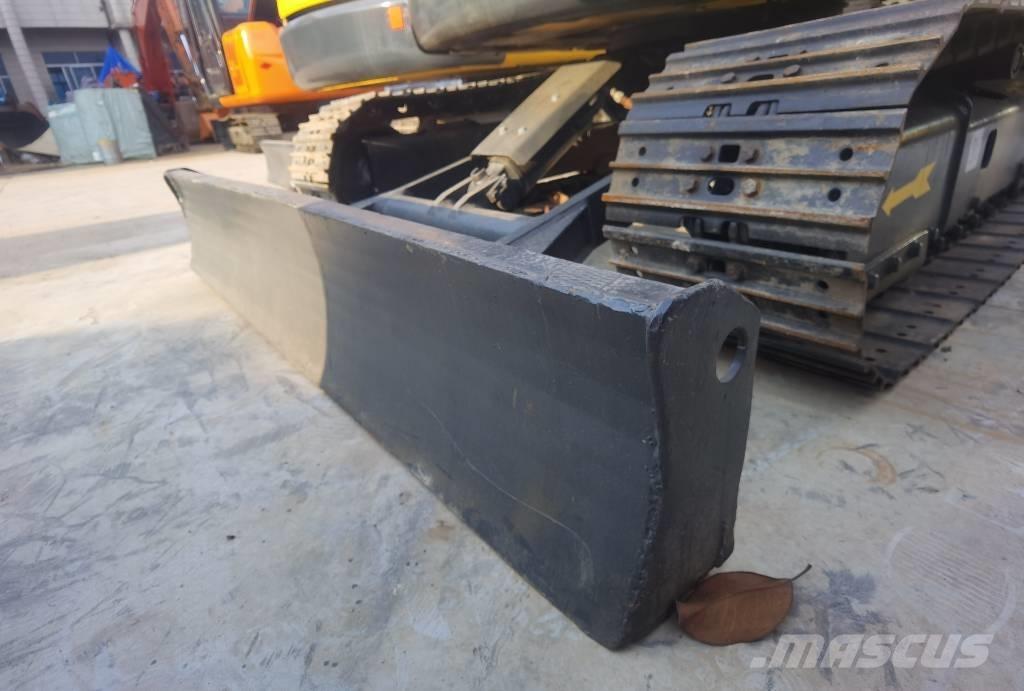 Komatsu PC 55 MR ミニ油圧ショベル 7t以下（ミニユンボ・ミニディガー）