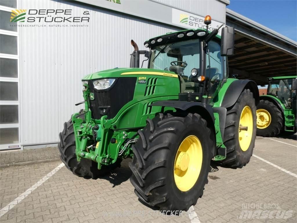 John Deere 6215R トラクター