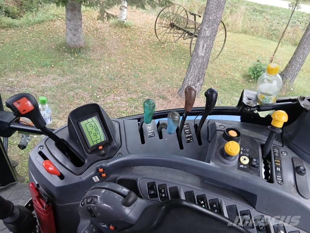 New Holland T 6040 トラクター