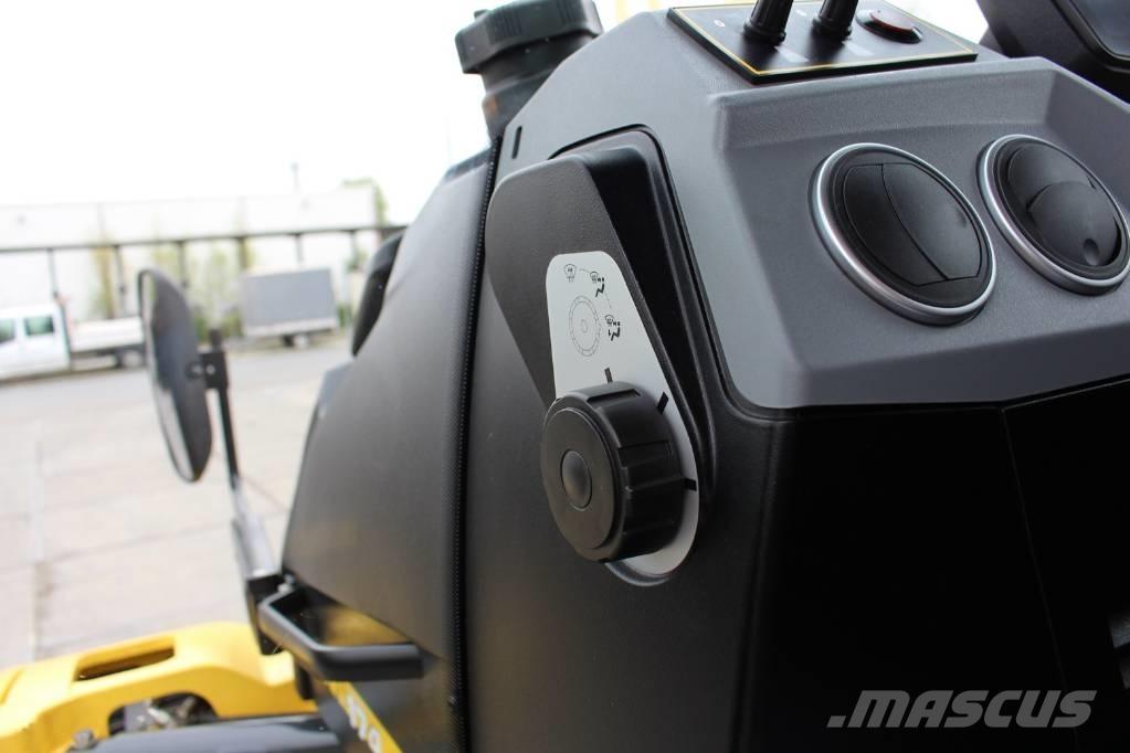 Bomag BW 174 AP-5 AM タンデムローラ