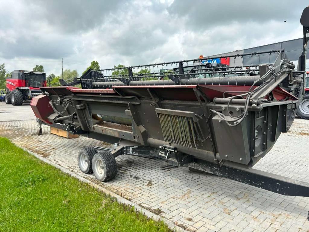 Massey Ferguson 7347 コンバイン