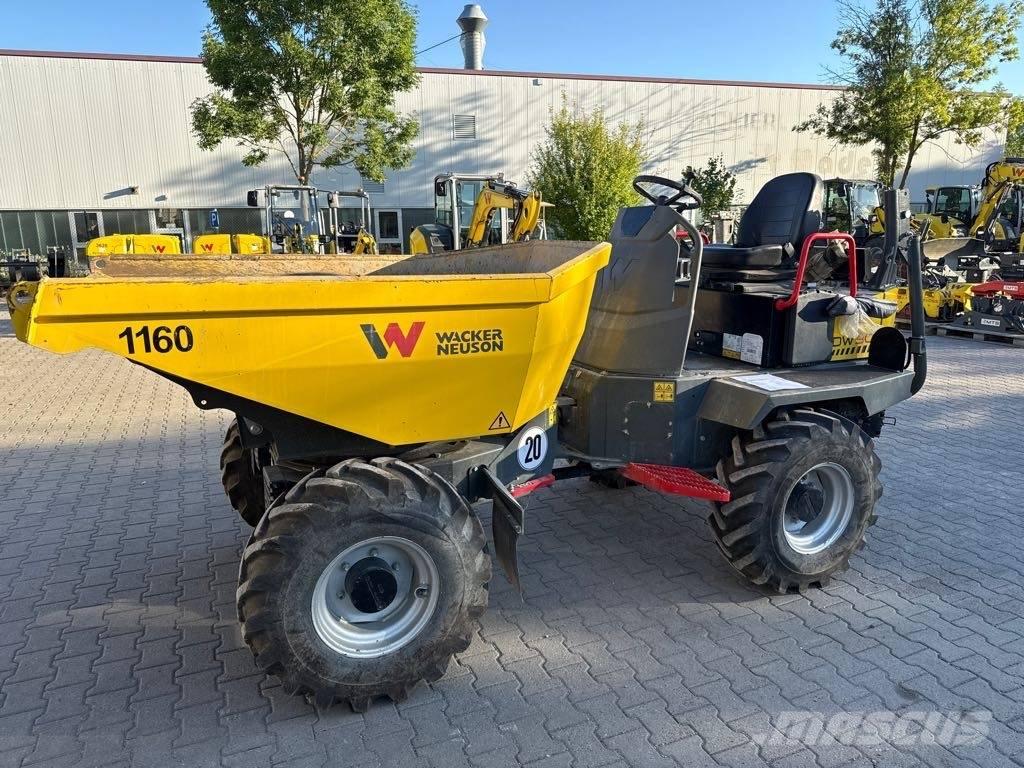 Wacker Neuson DW30 サイト　ダンプ