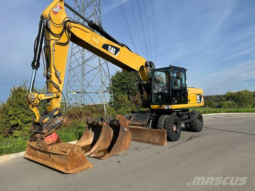 CAT M 322 D ホイール式油圧ショベル（パワーショベル・ユンボ・バックホー）