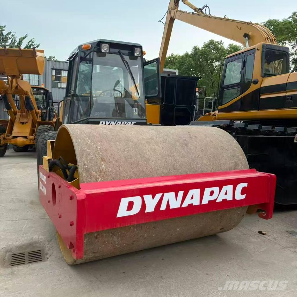 Dynapac CA 30 D 振動ローラ