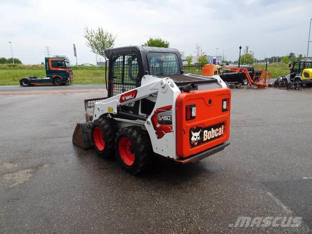 Bobcat S450 スキッドステアローダー