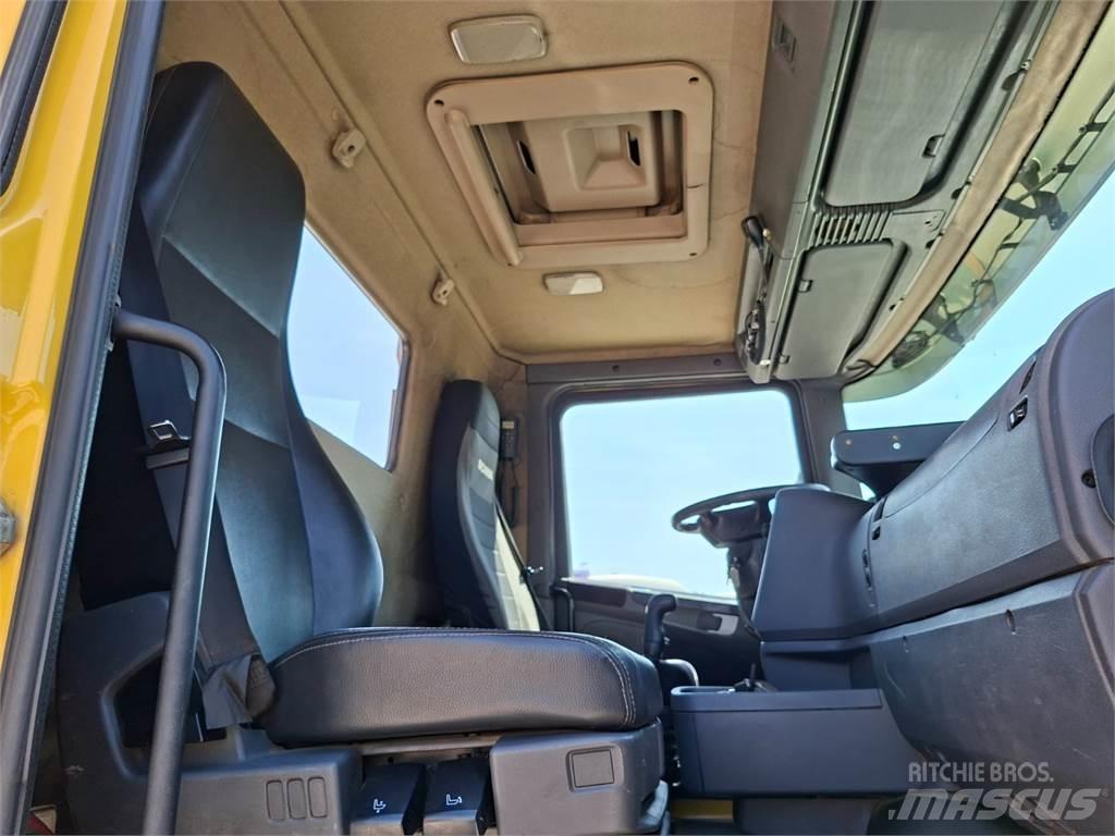 Scania T 420 LA 中古トラクターヘッド | トレーラーヘッド