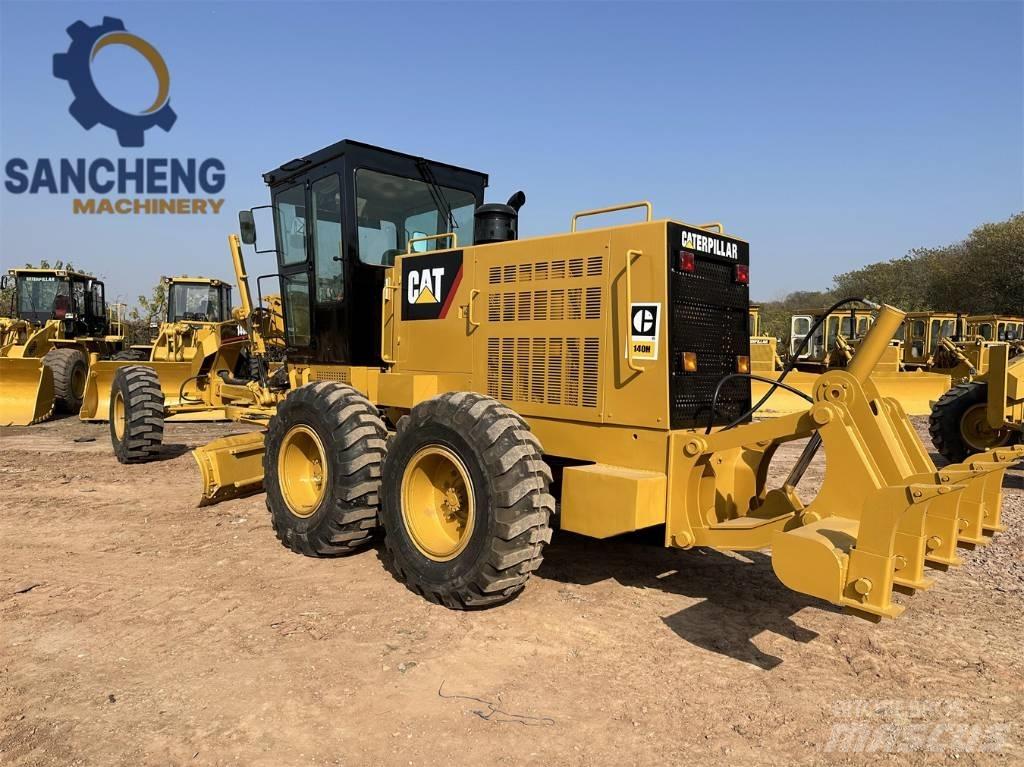 CAT 140 H モーターグレーダー