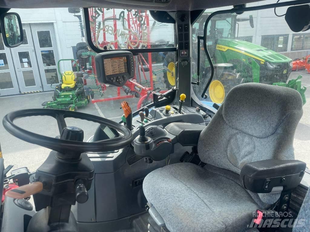 New Holland T 7060 トラクター