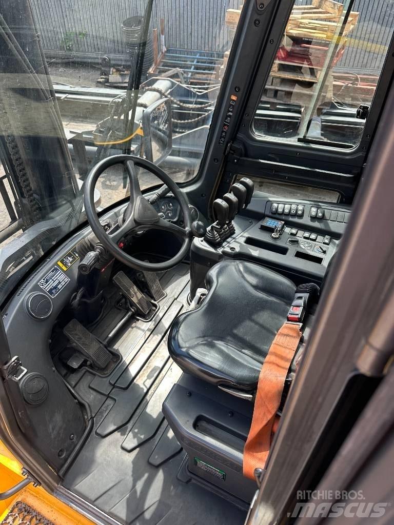 Hyundai 70 D-9 ディーゼル・軽油
