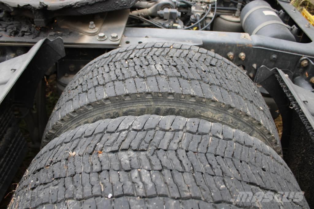 Ford F-Max 中古トラクターヘッド | トレーラーヘッド