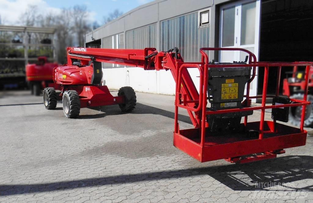 JLG E 600 JP ブームリフト　屈伸型