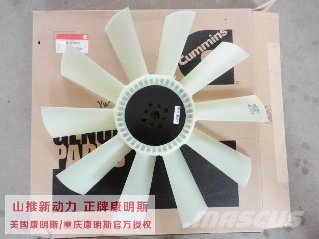 Cummins fan 3912752 その他部品