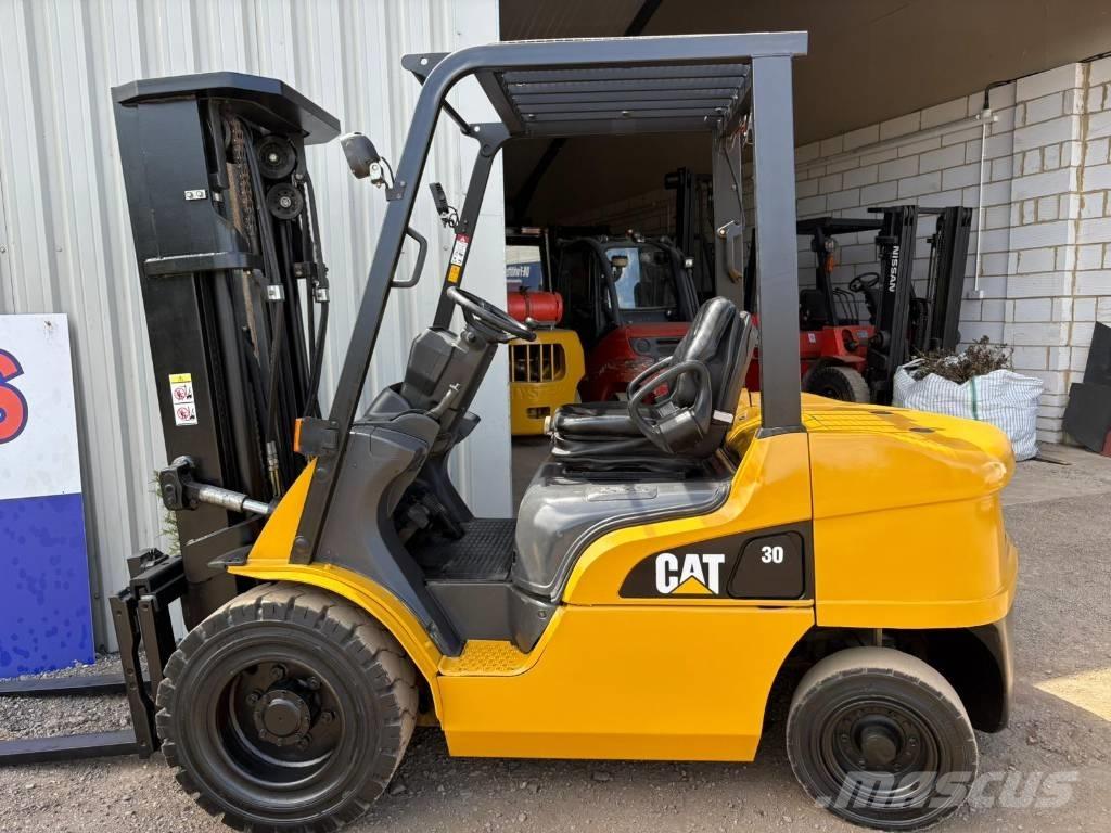 CAT DP30NT ディーゼル・軽油
