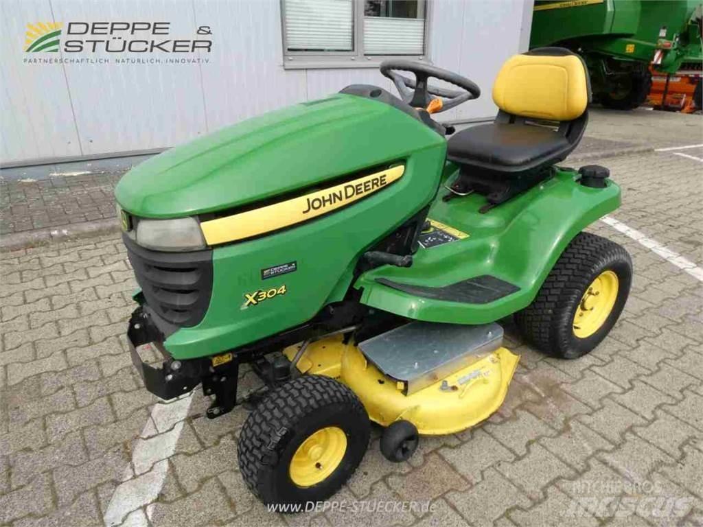 John Deere X304 芝刈り機