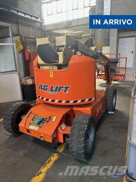 JLG E450AJ ブームリフト　屈伸型