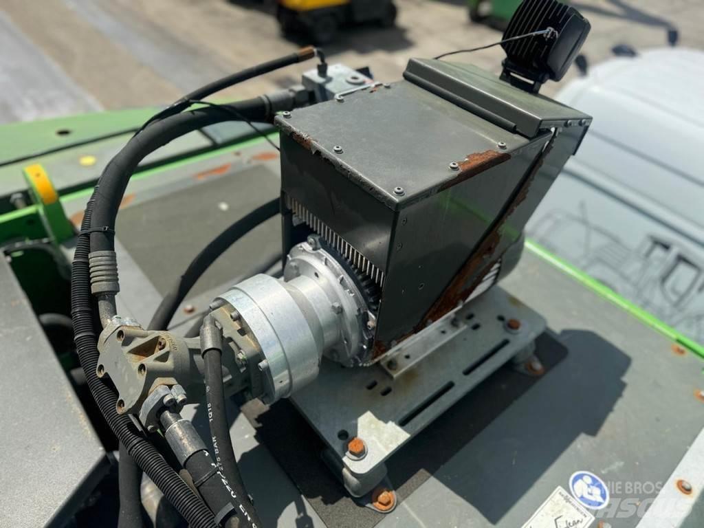 Sennebogen 835M E 廃棄物／工業産廃処理機