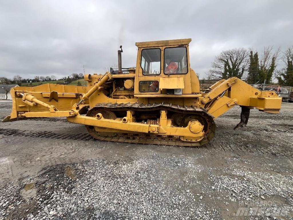 CAT D 7 ブルドーザー
