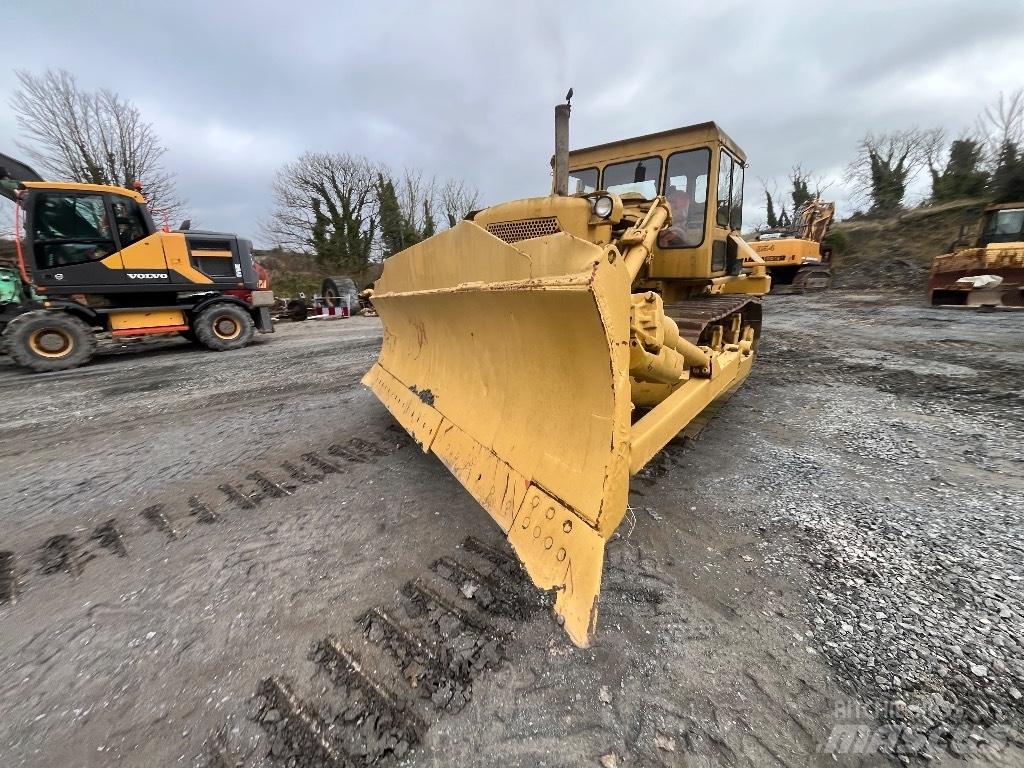CAT D 7 ブルドーザー