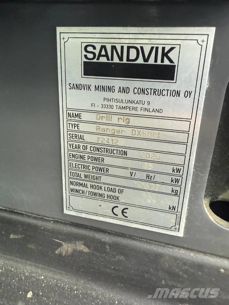 Sandvik DX 800I サーフェイスドリルリグ
