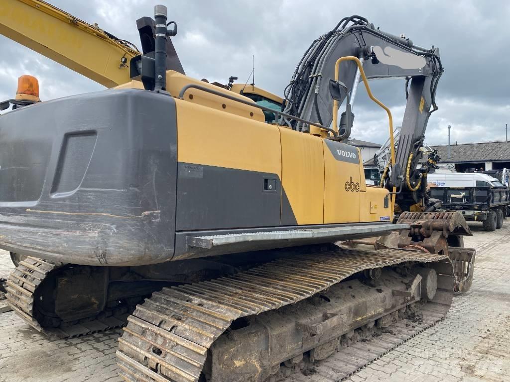 Volvo EC 220 D 大型油圧ショベル12t以上（パワーショベル・ユンボ）