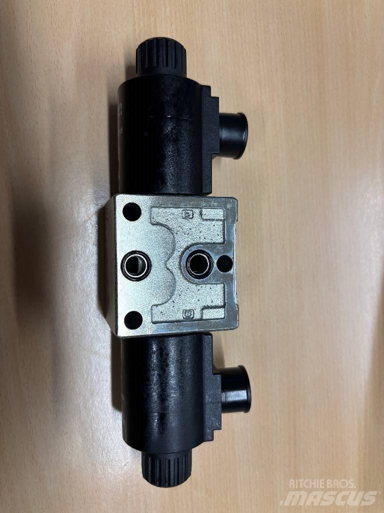Tanco Spool Valve 油圧機