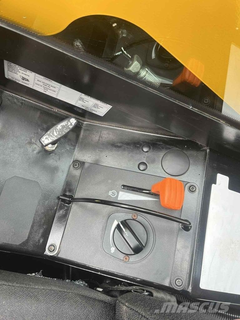 JCB 527-58 Agri Plus 農業用テレハンドラー