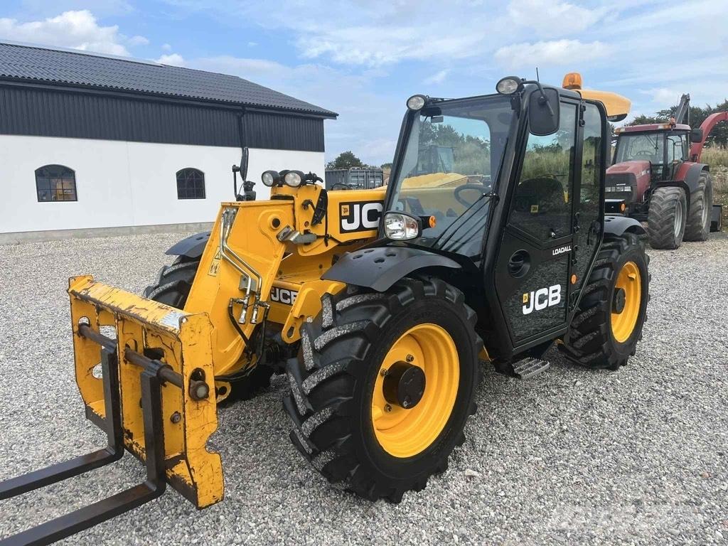 JCB 527-58 Agri Plus 農業用テレハンドラー